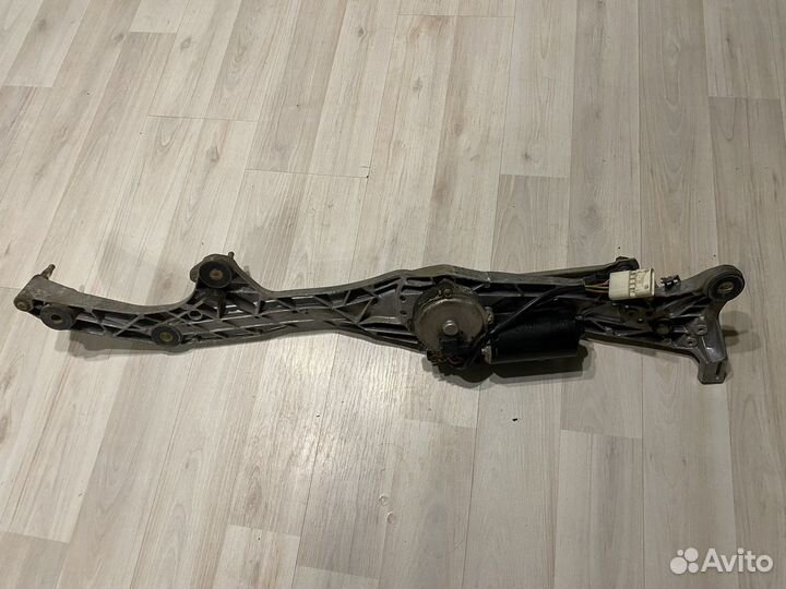 Трапеция дворников BMW 7 E38