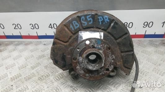 Ступица передняя правая volkswagen passat B6 (1BS0