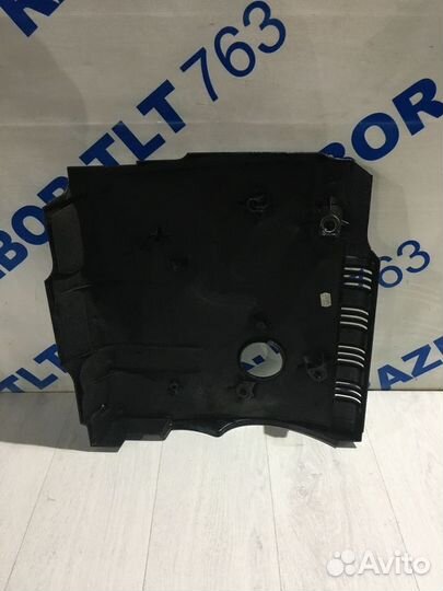 Накладка двигателя декоративная audi A4 b8