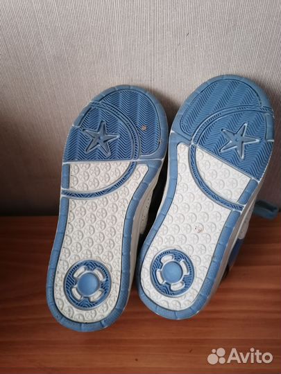Кроссовки детские