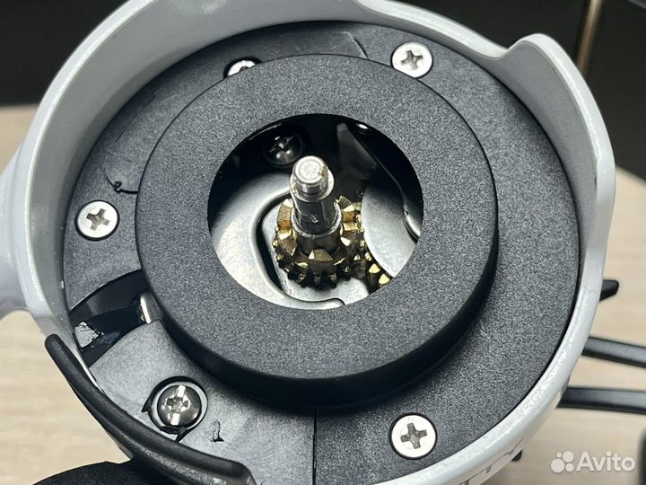 Зимняя катушка 13 fishing black betty