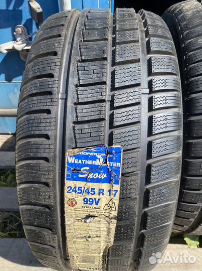 Cooper Weather-Master Snow 245/45 R17 99V