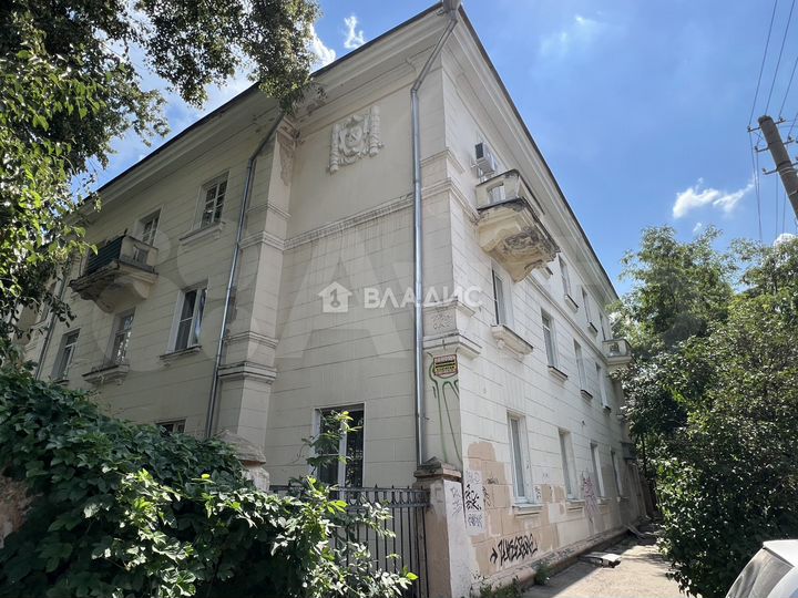 3-к. квартира, 91 м², 2/3 эт.