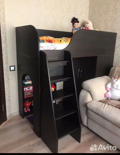 Кровать с матрасом