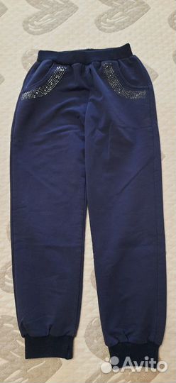 Костюм спортивный для девочки на 6-7 лет