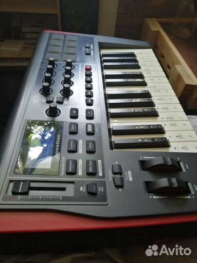 Midi клавиатура novation impulse 25