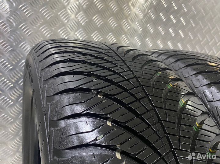 Goodyear Vector 4Seasons Gen-2 215/55 R17 94V