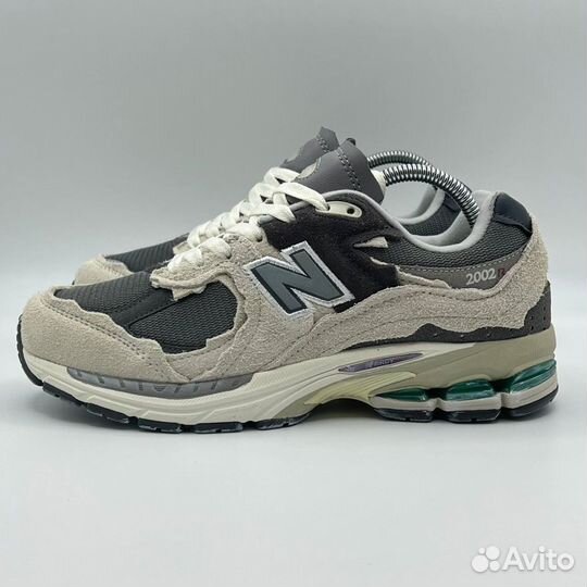 Комфортные New Balance 2002R White кроссовки