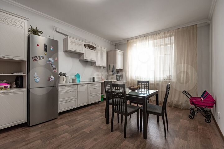 3-к. квартира, 104 м², 2/5 эт.