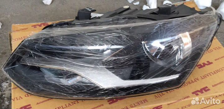 Фара левая WV Polo Поло 2010-2015 хэтчбек