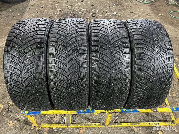Michelin X-Ice North 4 225/45 R18 95T