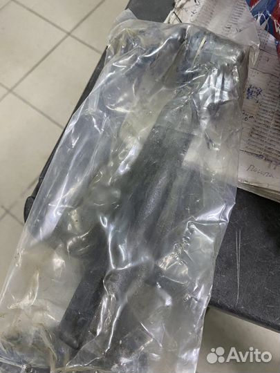 Рулевой наконечник toyota Land Cruiser 100