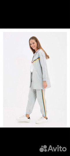 Спортивный костюм женский