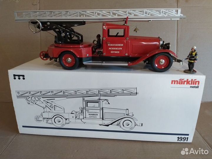Игрушка заводная пожарная машина. Marklin