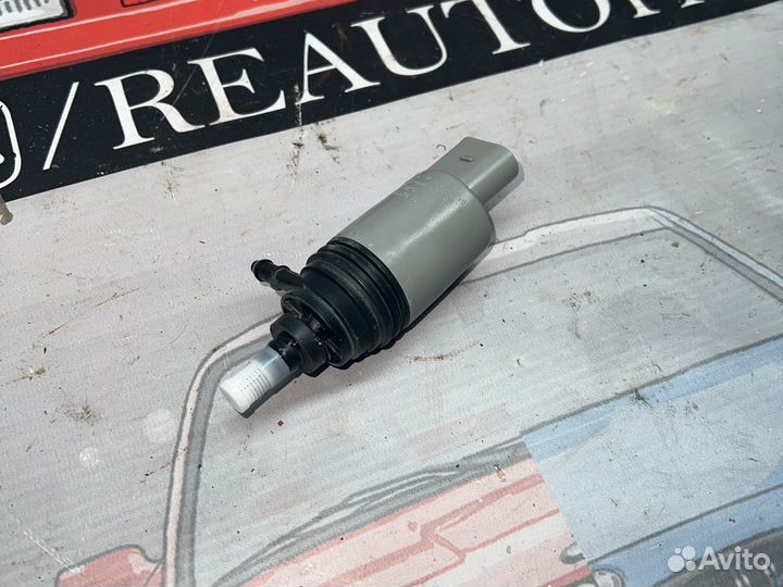 Насос моторчик стеклоомывающей жидкости BMW