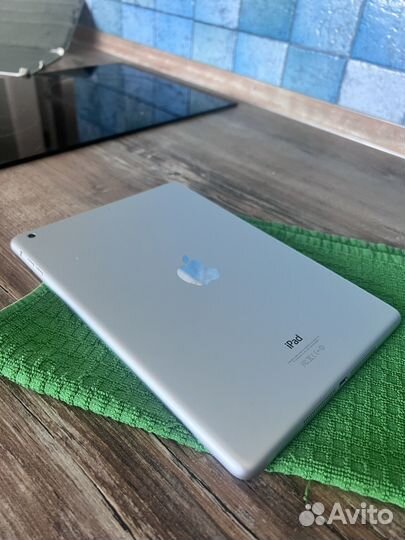 Планшет apple iPad air