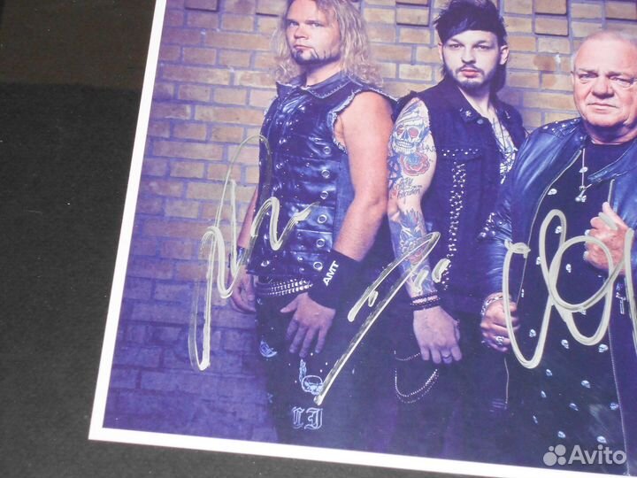 Автографы: U.D.О. Удо Диркшнайдер, и др