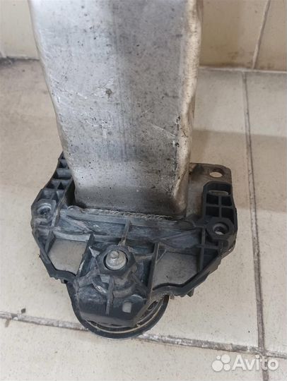 Подрамник передняя часть Citroen C5 2009