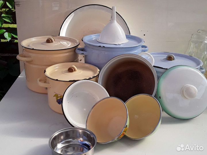 Набор эмалированных кастрюль, бу