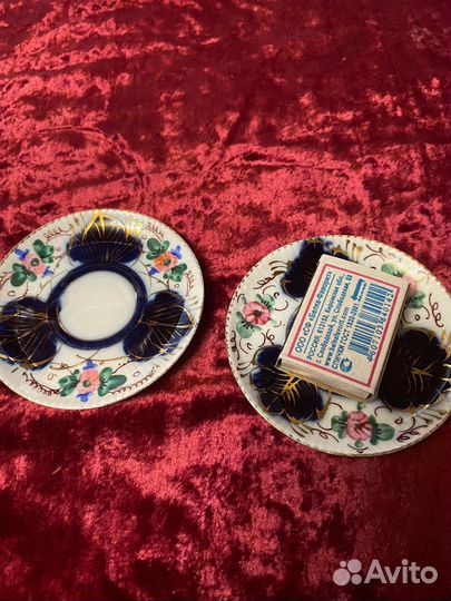 Антикварные розетки или блюдца Кузнецова