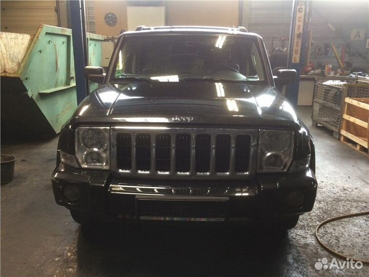 Разбор на запчасти Jeep Commander 2006-2010