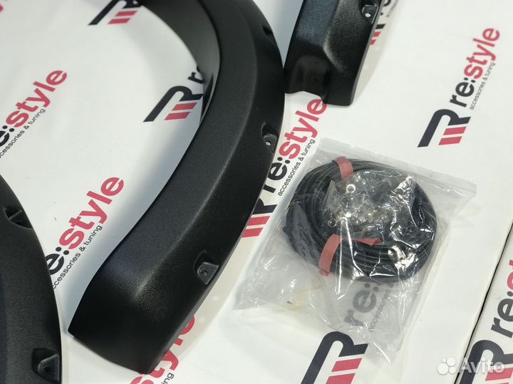 Фендера Toyota Tundra 2007-2013