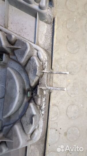 Решетка радиатора Nissan X-Trail (T30), 2003