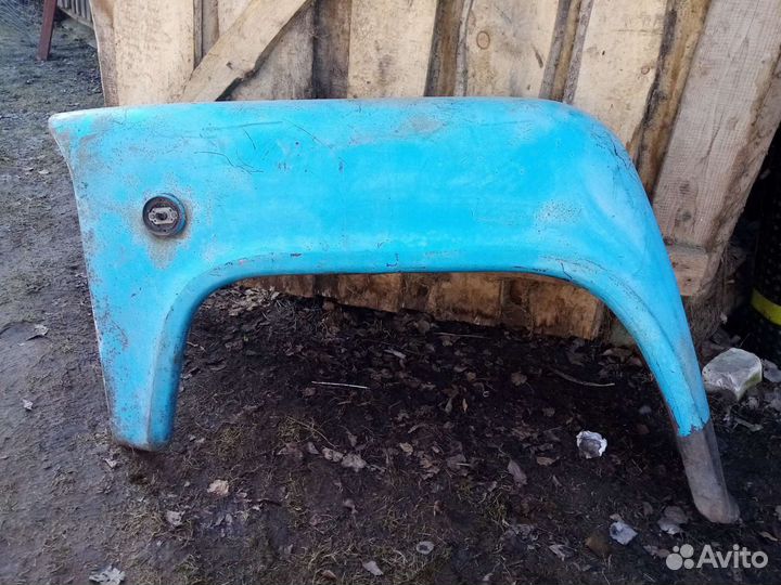 Крыло газ 53