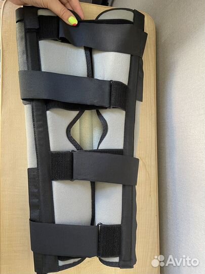 Коленный ортез, тутор