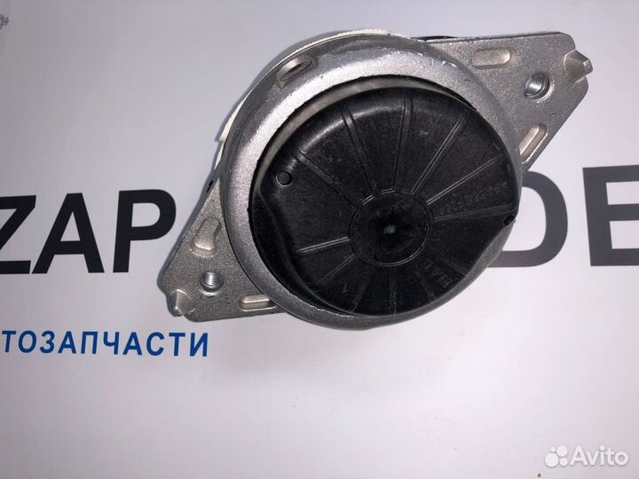 Опора двигателя левая (A1662407717)