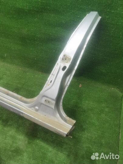 Центральная стойка кузова левая Mitsubishi Lancer