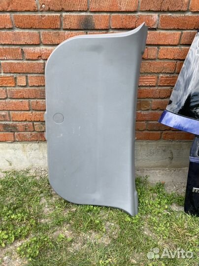 Крышка багажника mazda demio