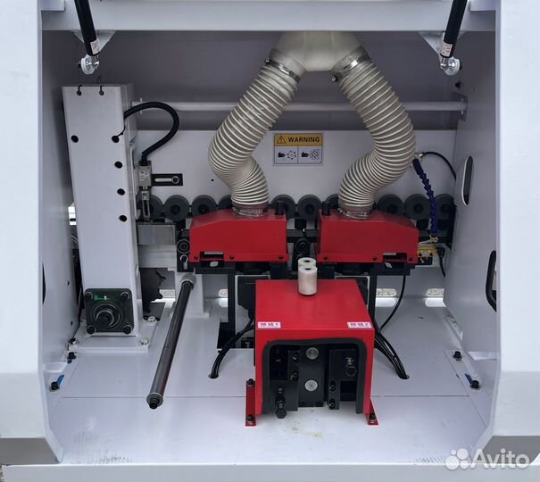 Кромкооблицовочный станок с прифуговкой LW-368Y