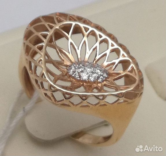 Кольцо / размер 19 / 4,07г / Золото585 / фианиты круглые