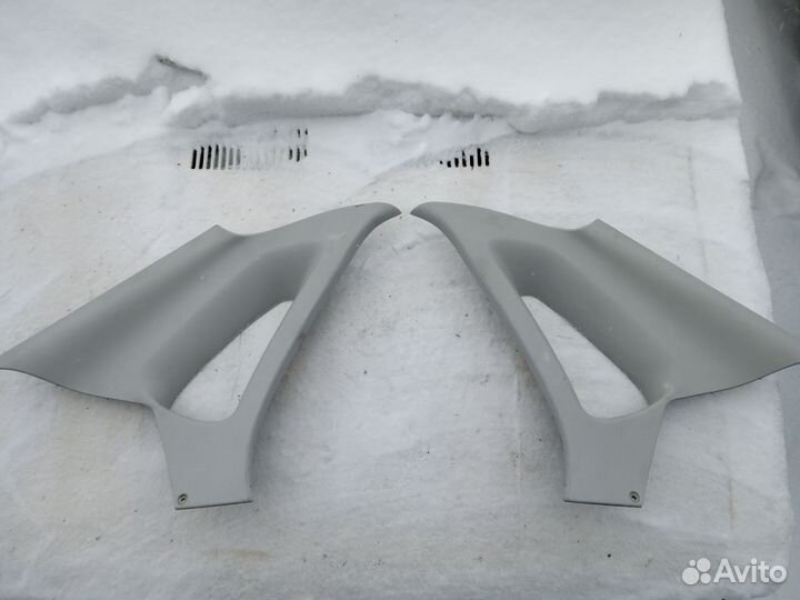 Пластик стоек крыши на ладу гранту