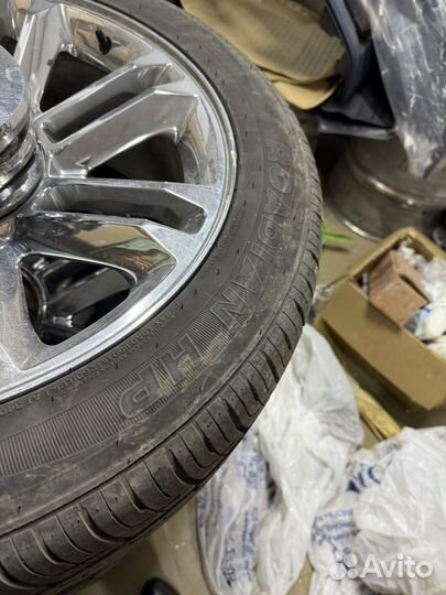 Комплект колес Cadillac Escalade