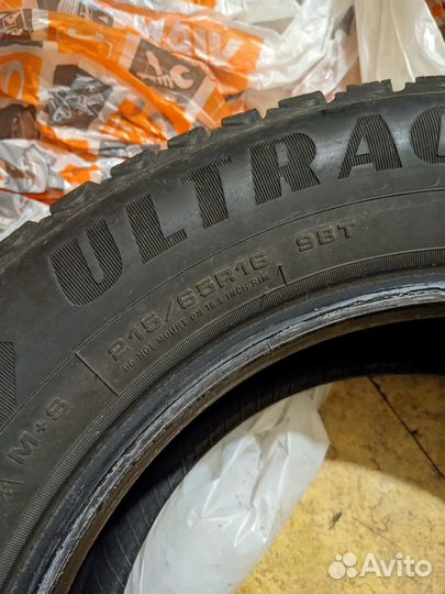Goodyear Ultragrip Ice Arctic 215/65 R16 98T