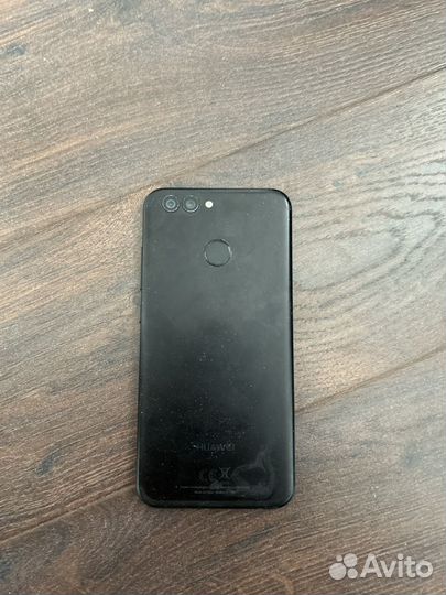 HUAWEI Nova 2, 4/64 ГБ