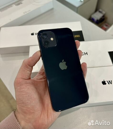 iPhone 12, 64 ГБ
