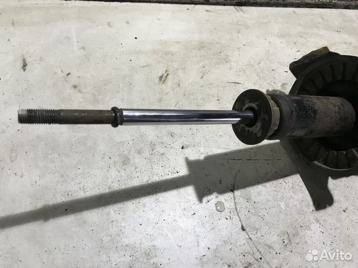 Амортизатор передний Kia Sportage 1