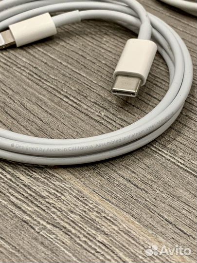 Оригинальные кабели Apple Lightning