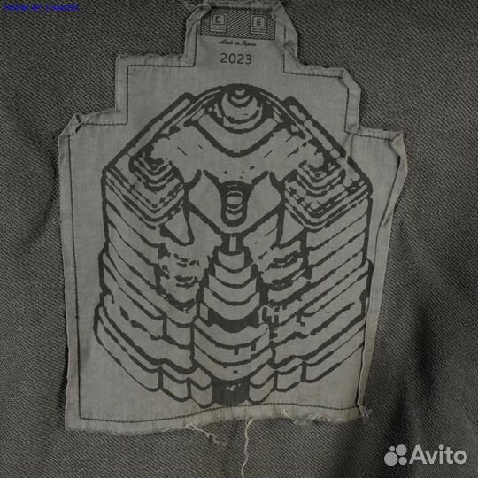 Открой мир с худи Cav Empt: твой новый образ