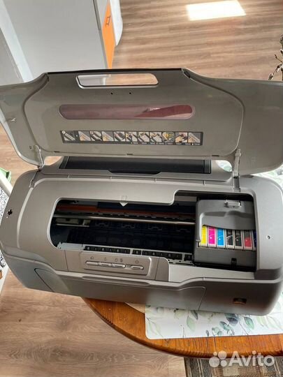 Цветной принтер Epson R800