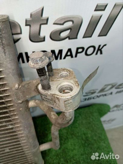 Радиатор кондиционера Mitsubishi carisma