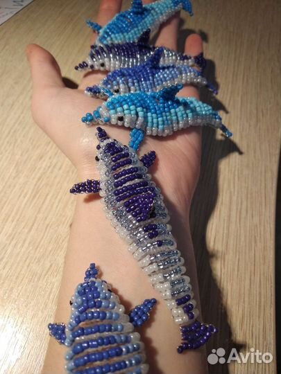 Украшения, аксессуары и фигурки из бисера