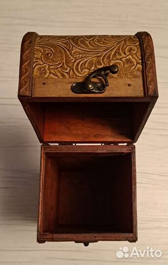 Подарочная коробка для бутылки