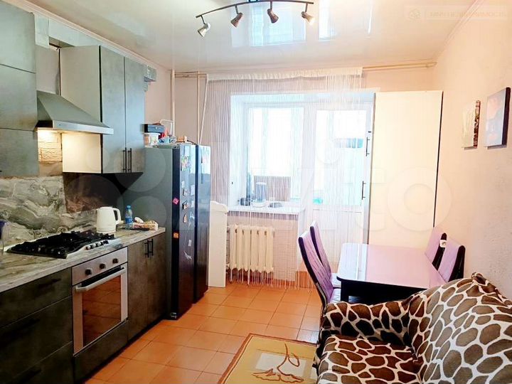 1-к. квартира, 54 м², 6/10 эт.