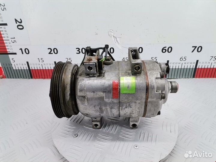 Компрессор кондиционера для Volkswagen Passat 5