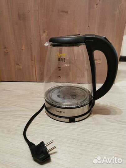 Чайник электрический scarlett