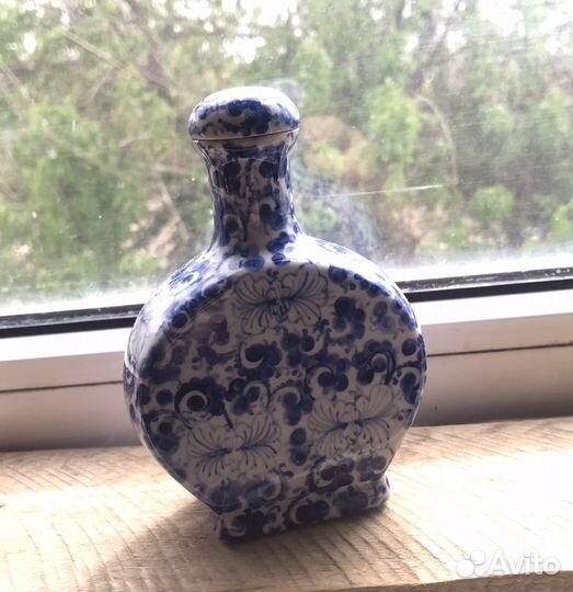 Фарфоровый бутылек, ручная работа, старинный